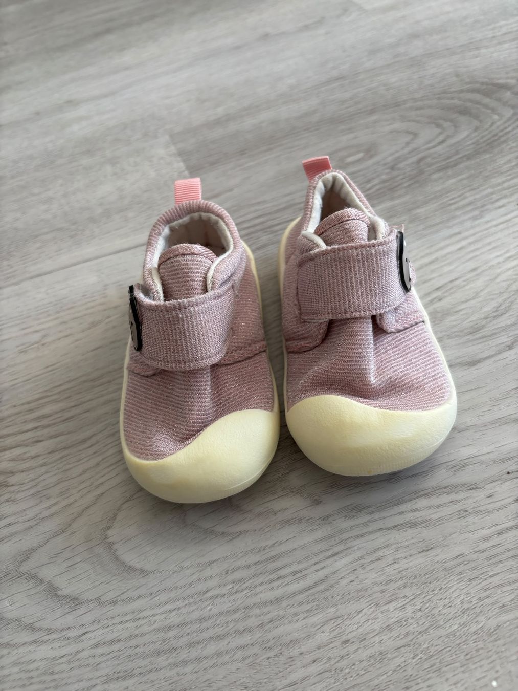 Schuhe für Jungen: Kinderhausschuhe Gr. 15 – Gebraucht aus Hochfelden von rub_rnw5 2