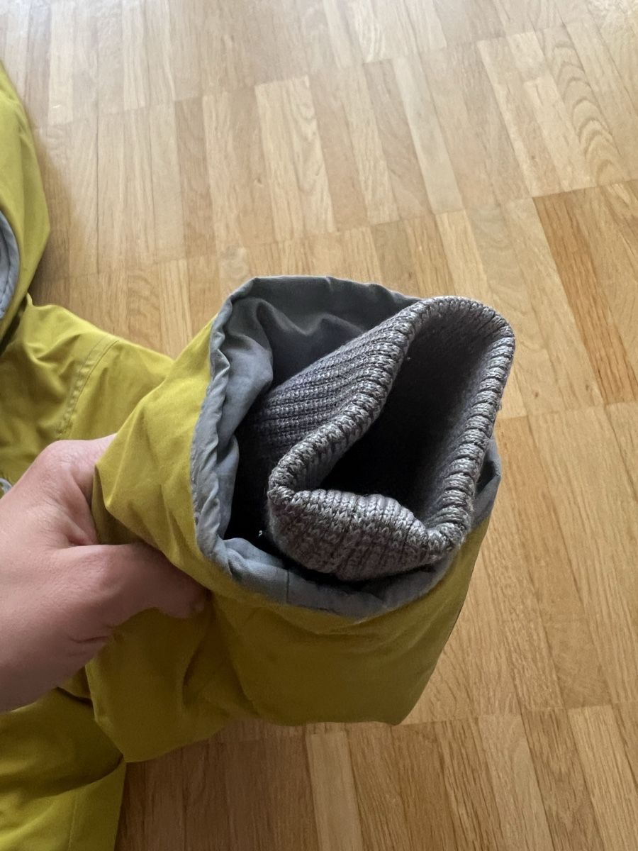 Finkid Giacche: Finkid Kinderjacke Nimi Gelb  – Usato da Muttenz venduto da saniye85 2