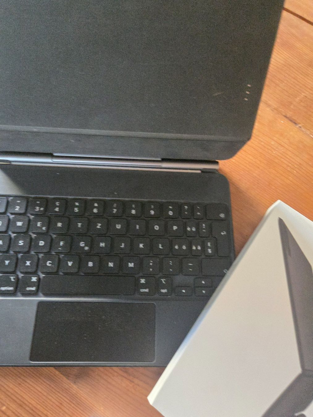 Apple Tastiere: Magic Keyboard iPad Air (4.Generation), iPad Pro 11" – Usato da Rapperswil SG venduto da Geofon 2