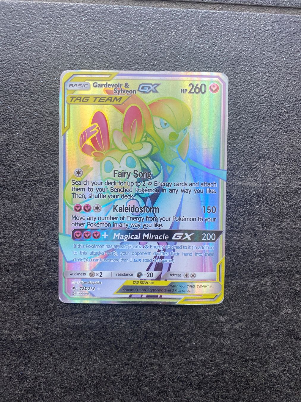 Pokémon Carte collezionabili: Gardevoir & Sylveon GX – Usato da Tägerig venduto da oiluig83
