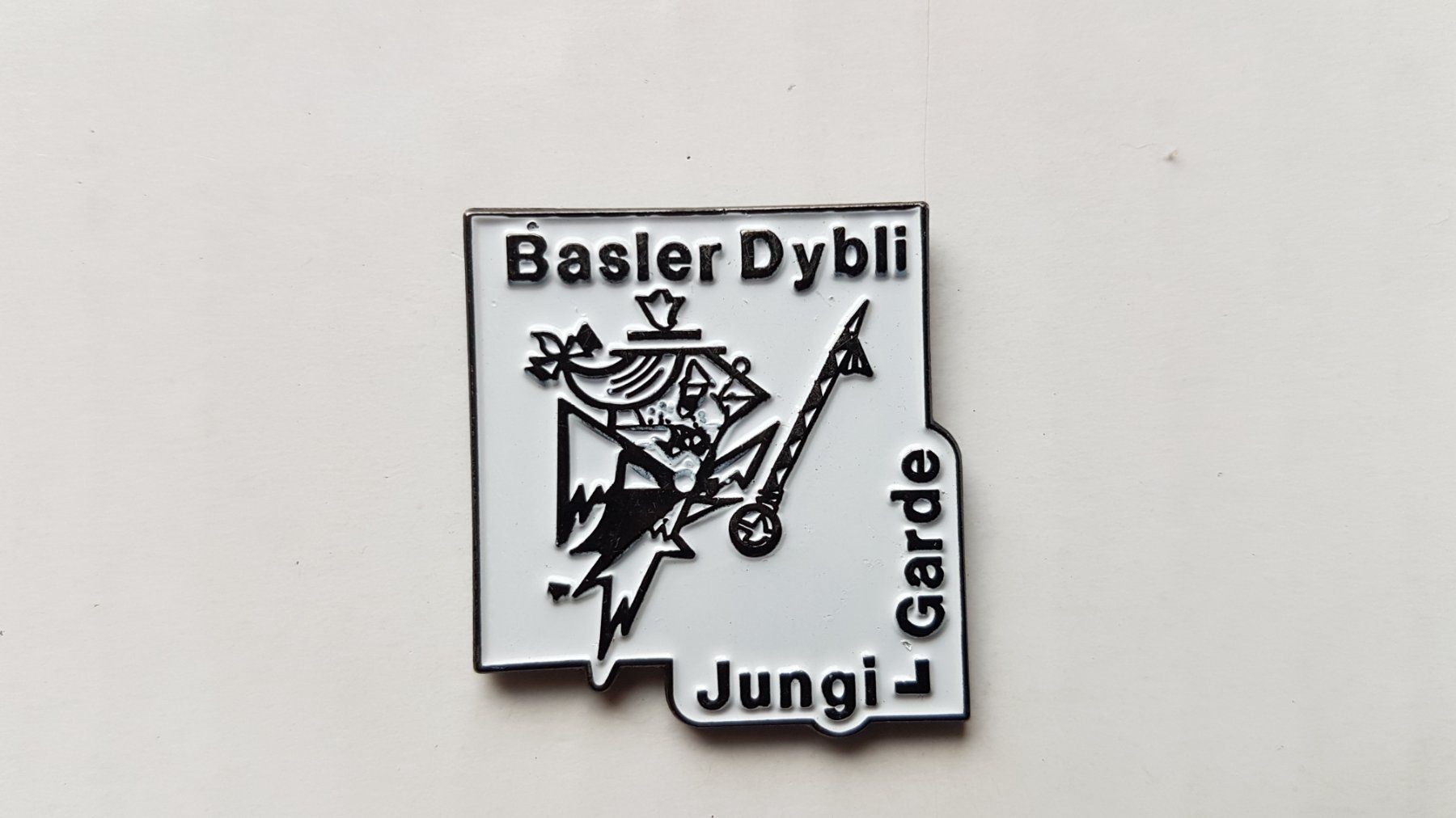 Basler Placchette & Badge: Pins - Fasnacht – Usato da Reinach BL venduto da Dexy62