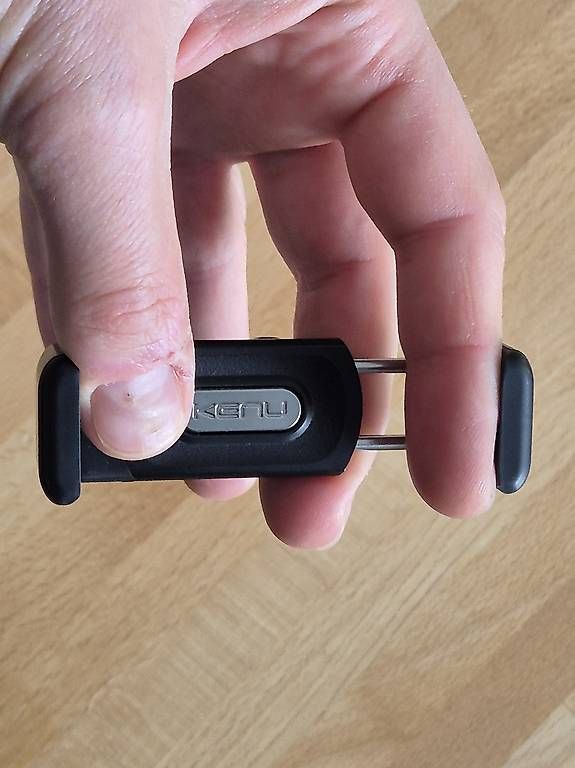 Staffe: Support téléphone mobile pour voiture – Usato da La Chaux-de-Fonds venduto da vorlure 3