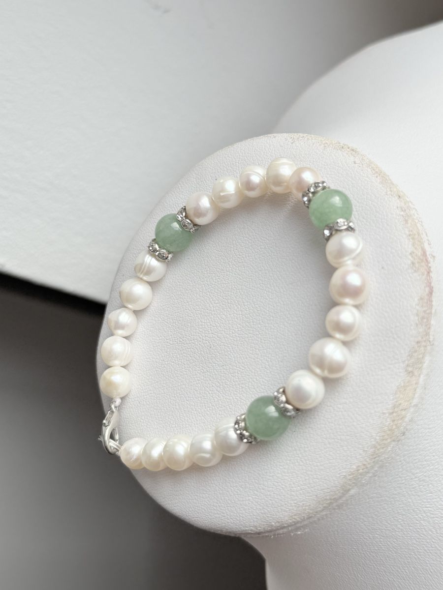 Bracelets: Süsswasserperlen Kette mit Jade NEU – Neuf avec emballage d'origine à Basel par Chili007 2