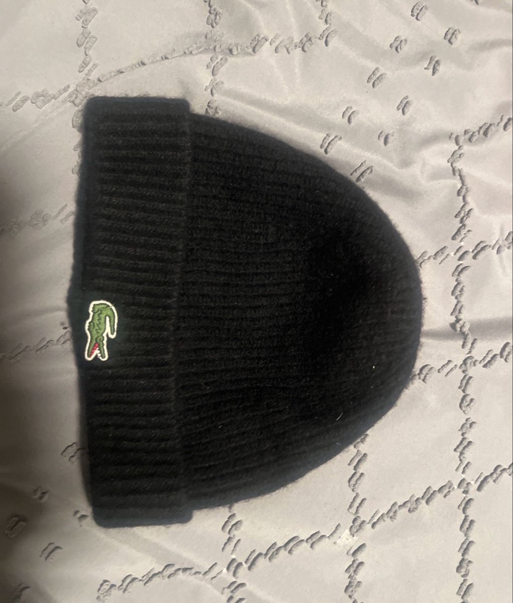Lacoste Hüte, Mützen & Caps: Schwarze Lacoste Wollmütze – Gebraucht aus Gossau SG von eor_9jvs