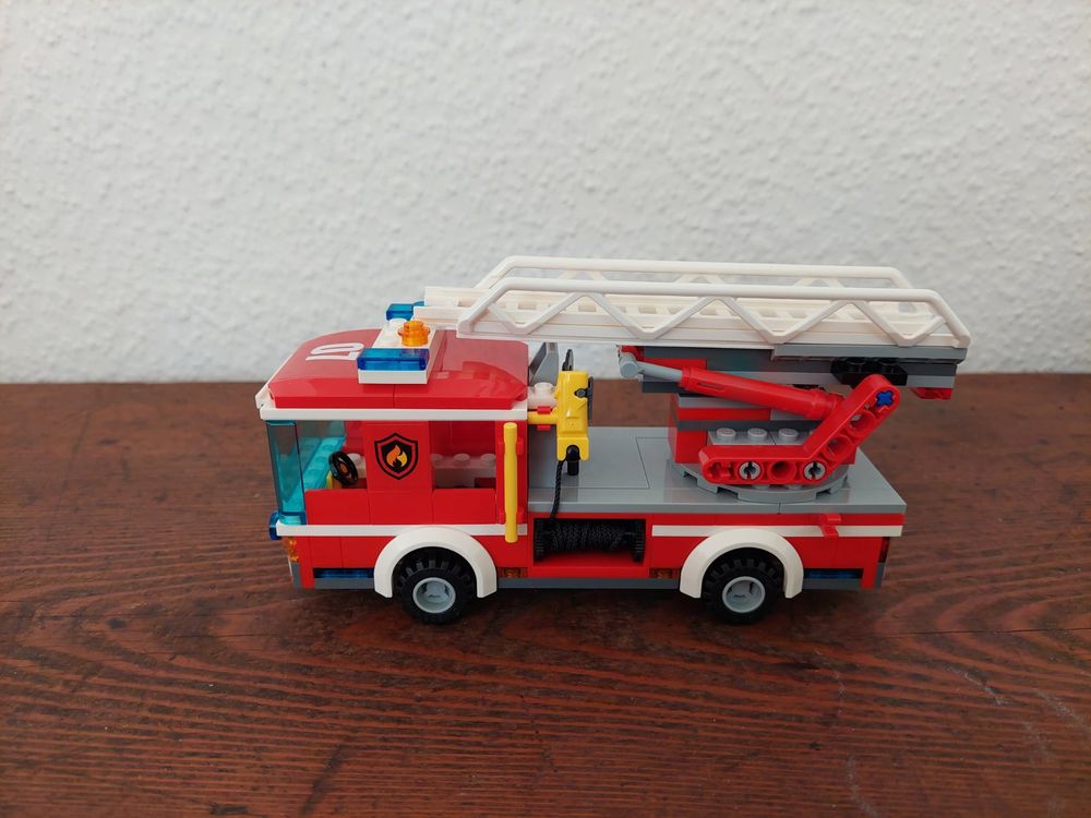 Lego Giocattoli: LEGO CITY Feuerwehrauto 60107 & Helikopter 60318 – Usato da Möhlin venduto da Kecksli 4