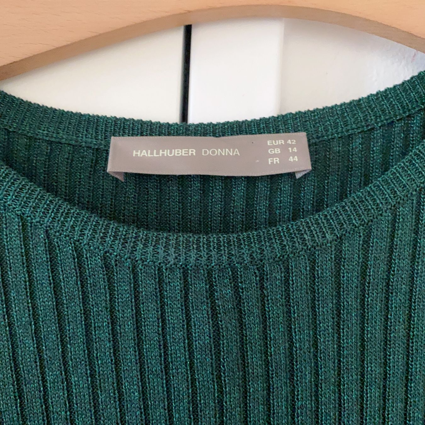 Hallhuber Tops: Hallhuber top – Neu (gemäss Beschreibung) aus Luzern von Sommer_26 1