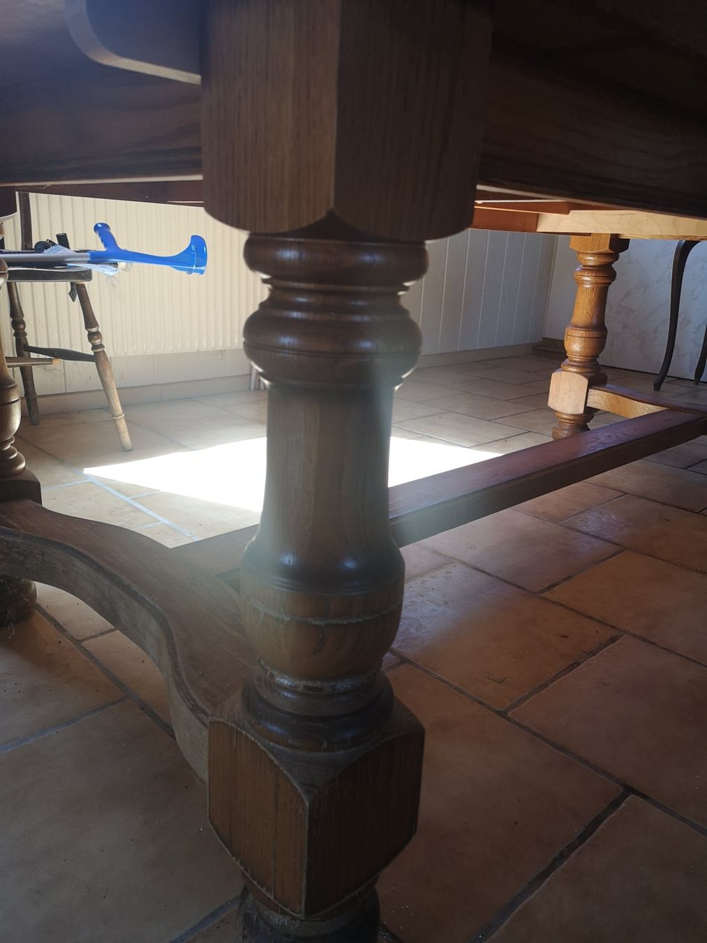 Tische: Table en bois massif – Gebraucht aus Moutier von sacree 8