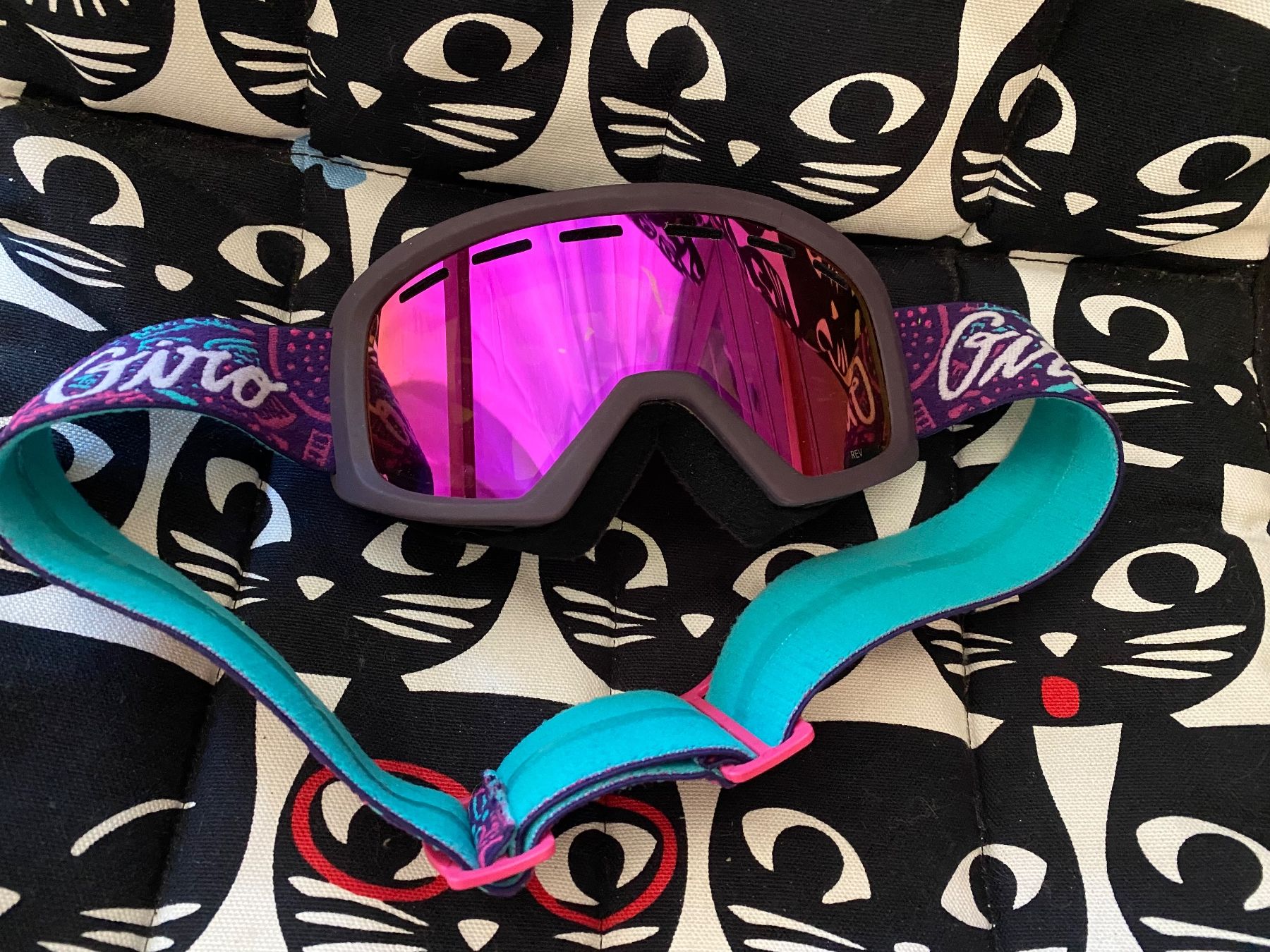 Giro Caschi: Giro Ski Helmet mit Glasses – Usato da Baden venduto da mgeormezi 2