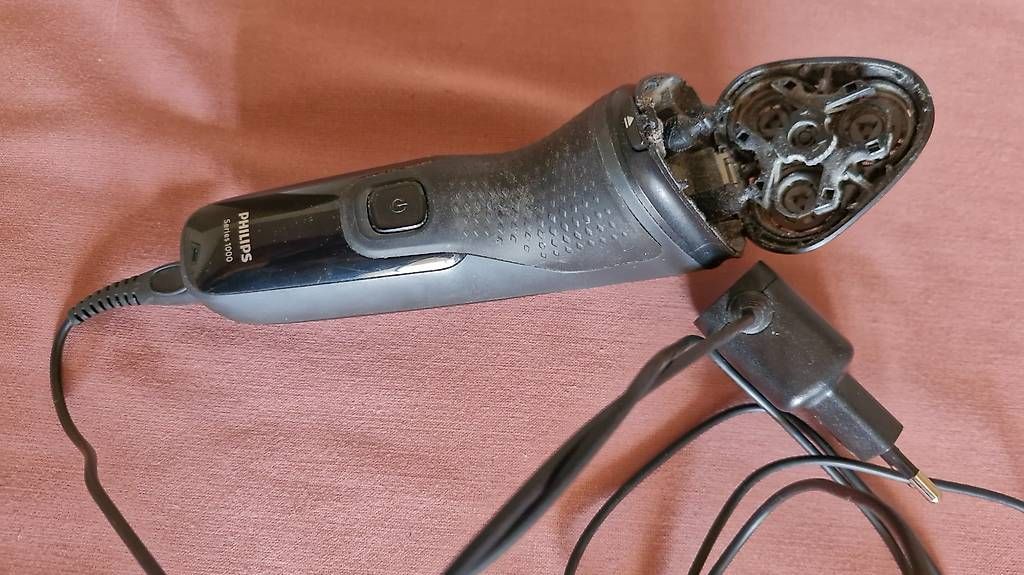 Rasoi & Lamette da barba: Rasoir Philips Série 1000 – Usato da Bulle venduto da Jaquiernicolas 2