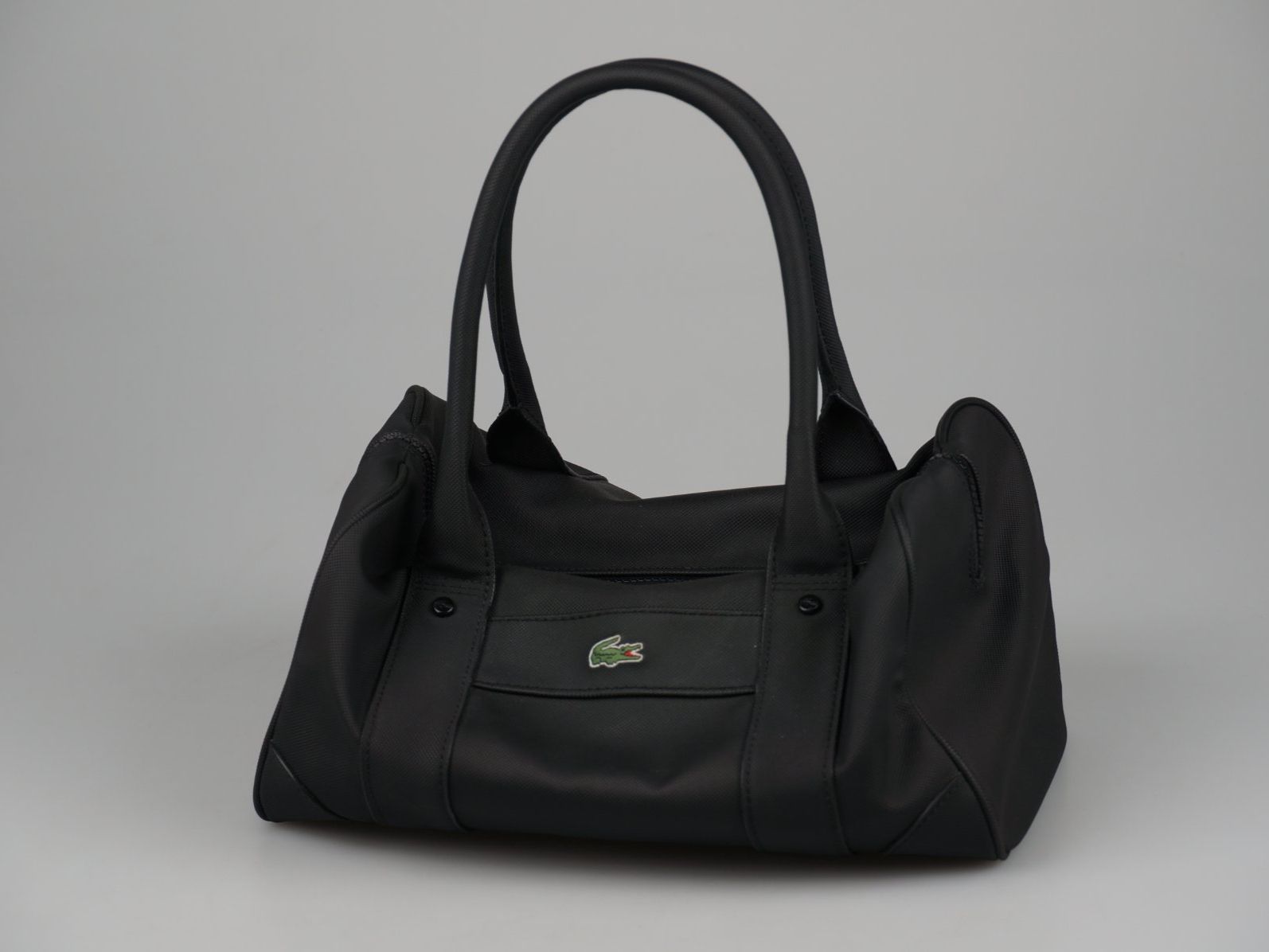 Lacoste Borse da donna: LACOSTE MID Size OverNight WEEKEND (Handtasche) – Usato da Rüti ZH venduto da Restwert_Rueti_ZH