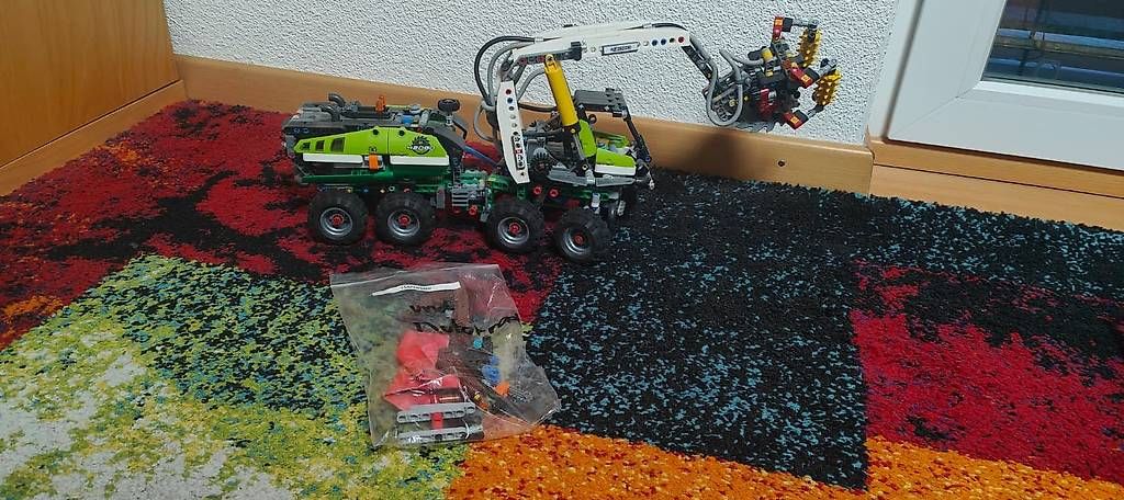 Spielzeuge: Lego Technik Harvester 42080 – Gebraucht aus Detligen von Hennigtim 1