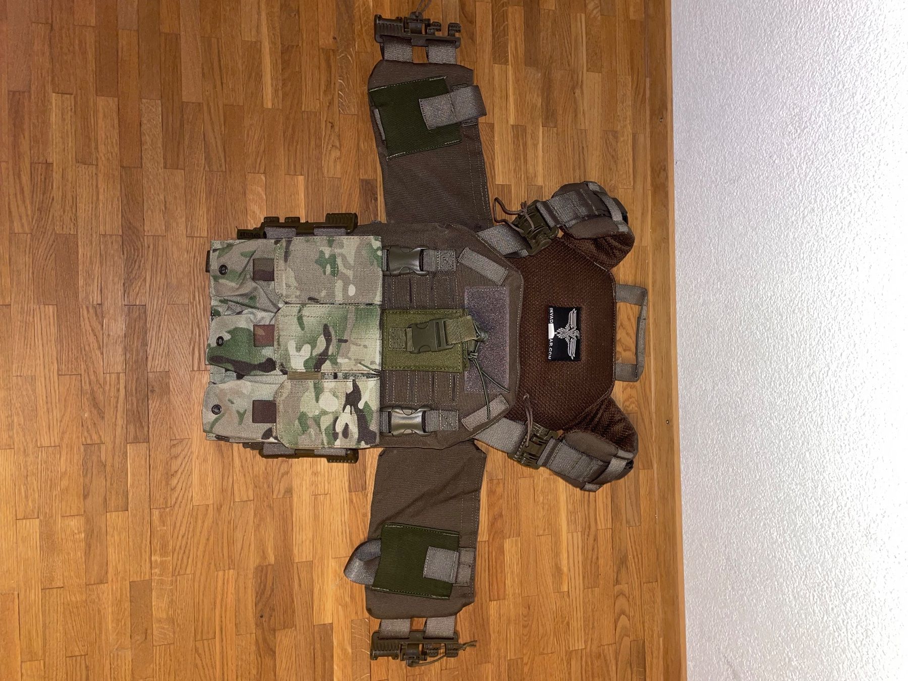 Uniformi: Airsoft Plattenträger Invadergear – Usato da Lenzburg venduto da tim_gwk2 1