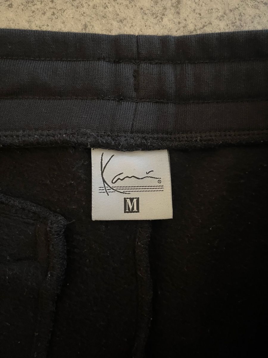 Pantalons: Karl Kani Shorts – Neuf (Voir description) à Sarnen par flo_25mp 2