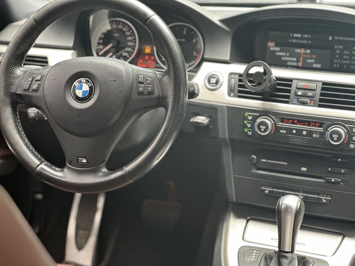 BMW Automobili: BMW E91 VFL 330XD M57 M Paket 8Fach – Usato da Recherswil venduto da garagefourtyfour 9