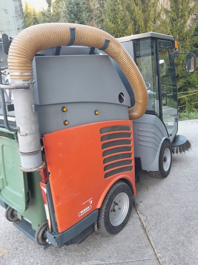 Tutte le macchine: Hako-Citymaster 300 – Usato da Weier im Emmental venduto da Tomasu 1