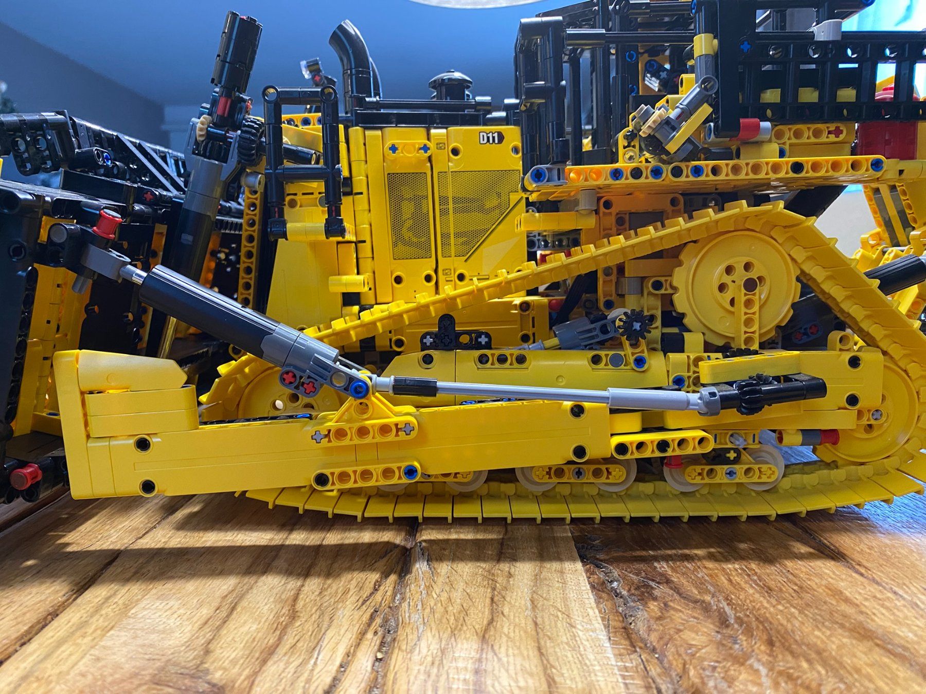 Lego Kit di costruzioni: Lego Technic 42131 Bulldozer D11 Bausatz vollständig – Usato da Affoltern am Albis venduto da Suterp 2