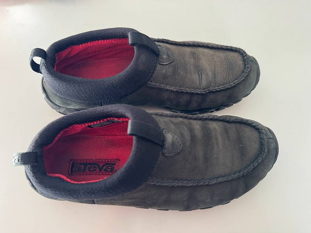 Scarpe da uomo: Schuhe Teva Gr. 43 – Usato da Basel venduto da Chregu07