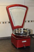 Bilancia BERKEL Modello BU 2Kg originale restaurata rossa