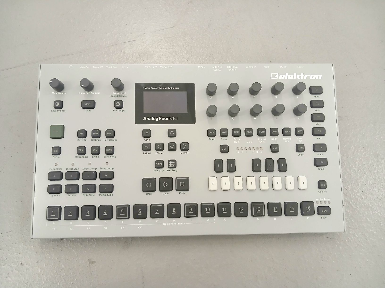 Elektron Musikinstrumente: Elektron Analog Four MKII – Gebraucht aus Lausanne von jolhan