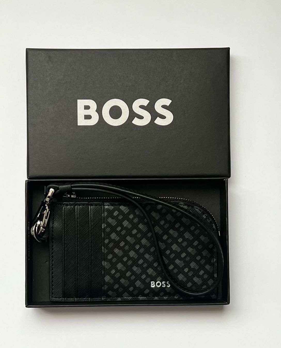 Altro in  Abbigliamento & Accessori: Hugo Boss Kartenetui mit Monogramm – Nuovo e nell'imballaggio originale da Oberaach venduto da Dandy2021 4