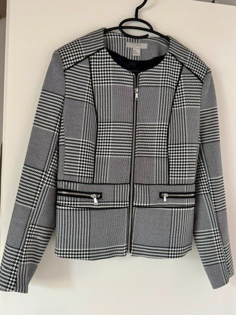 H&M Giacche: WEISS SCHWARZER BLAZER MIT HAHNENTRITT MUSTER – Usato da Honau venduto da sainj
