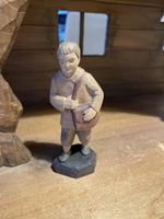Knabe mit Tasche E. Thomann Brienz