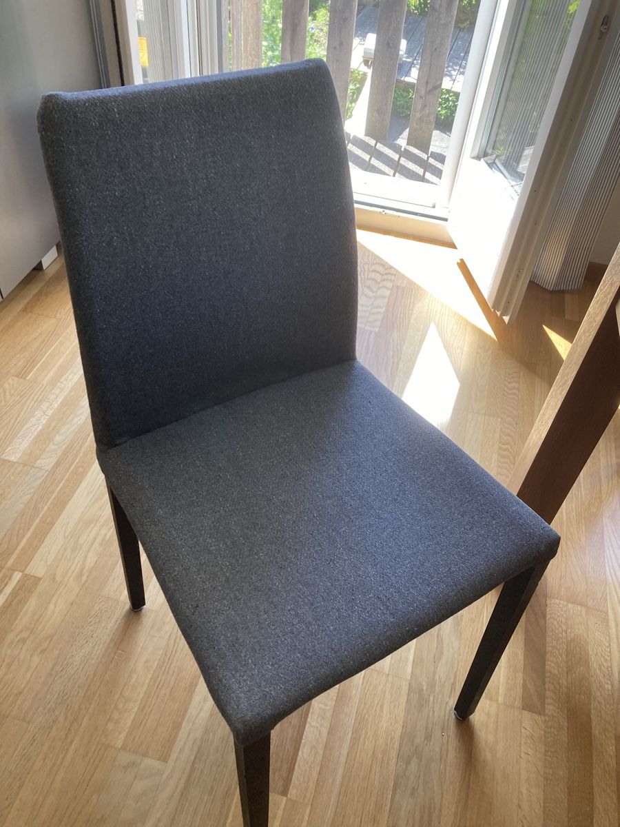 Set di tavolo e panche: Esszimmertisch Eiche massiv mit 8 Stühlen, gepflegt – Usato da Wallenwil venduto da Clare1 6