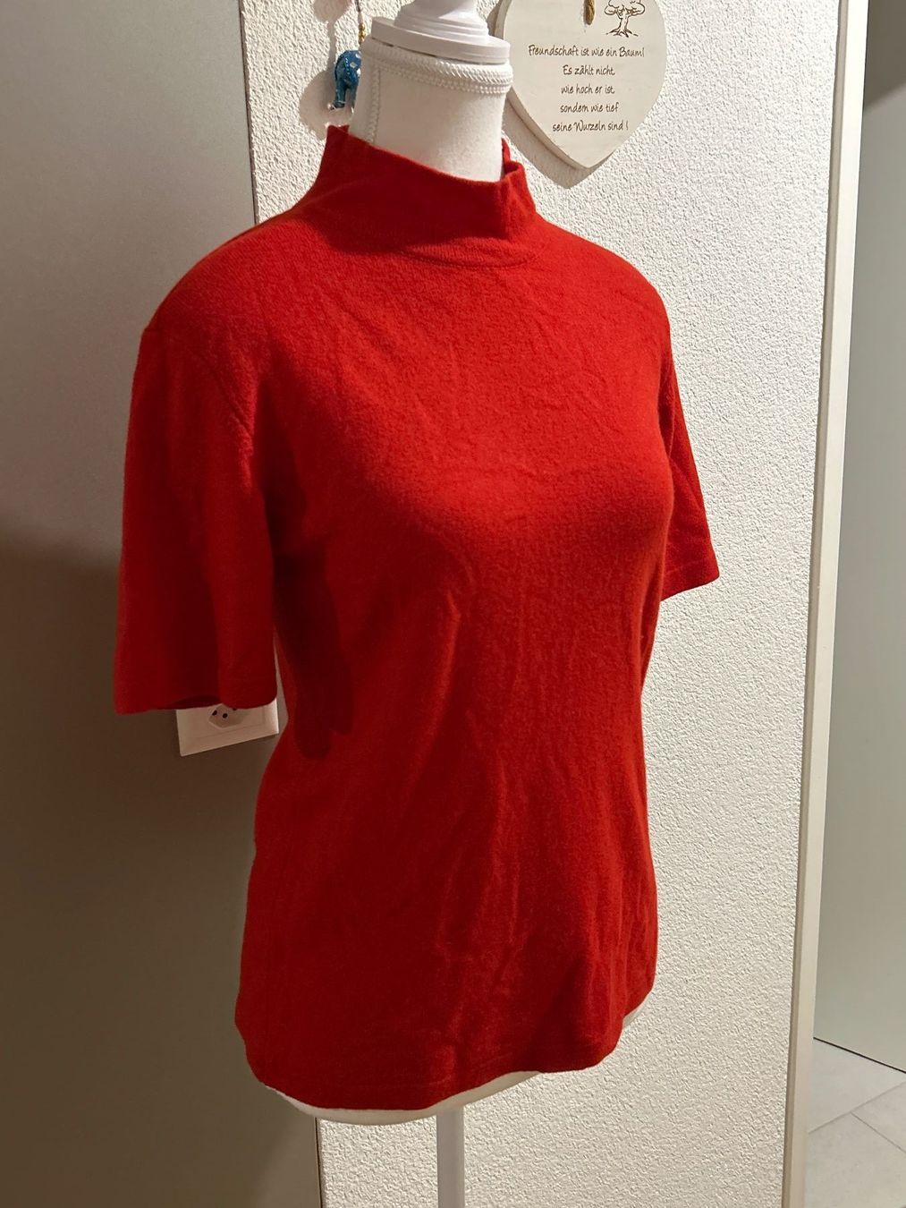 Pulls & Sweat-shirts: Kurzarm Pullover rot Schurwolle/Kaschmir/Seide Gr. 34 – D'occasion à Brunnen par Nala2929