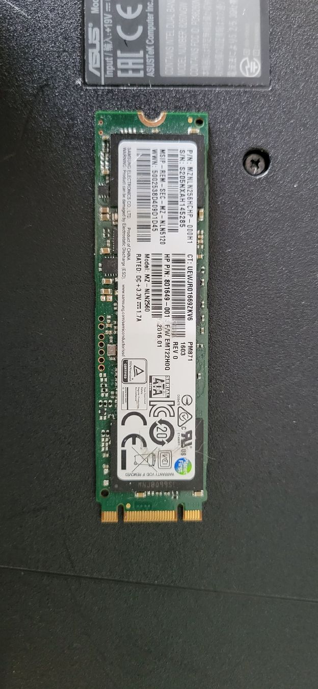 Harddisks: 256gb sata ssd – Gebraucht aus Waldstatt von Durstigog