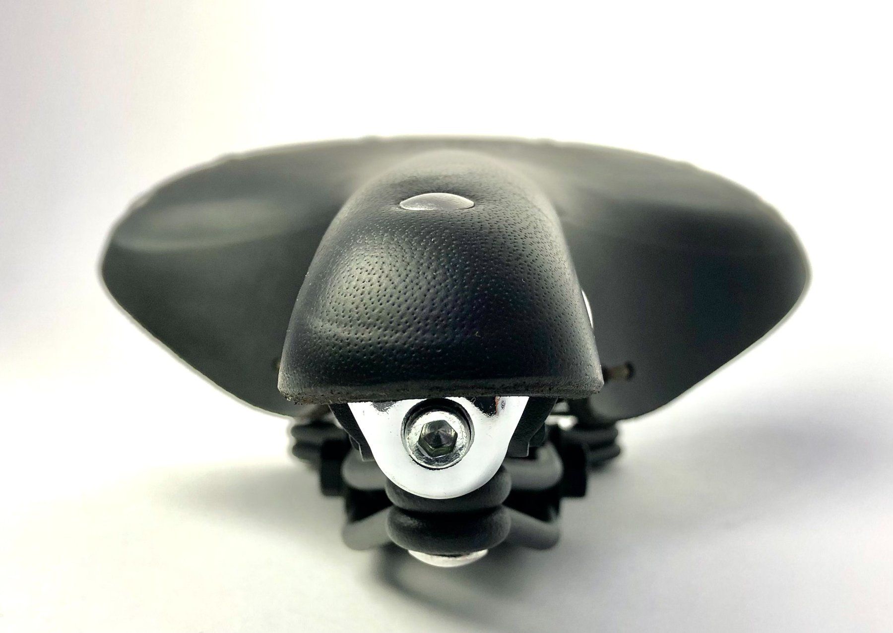 Pezzi di ricambio: Vintage Leder Sattel schwarz – Nuovo e nell'imballaggio originale da Altenrhein venduto da EasyRides 3