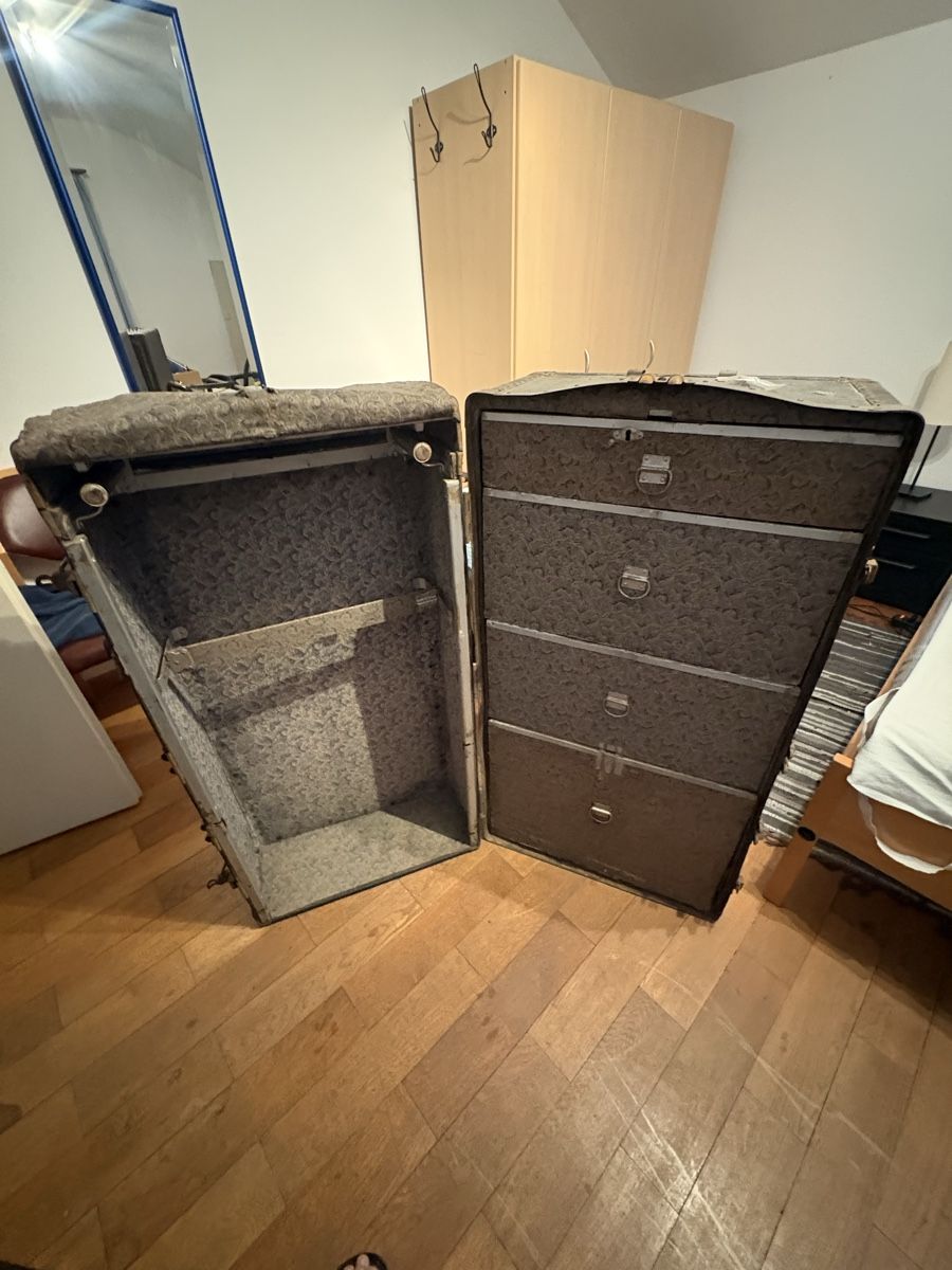 Truhen: Antique BesBilt Reisekoffer – Gebraucht aus Obermumpf von davetattoo 1