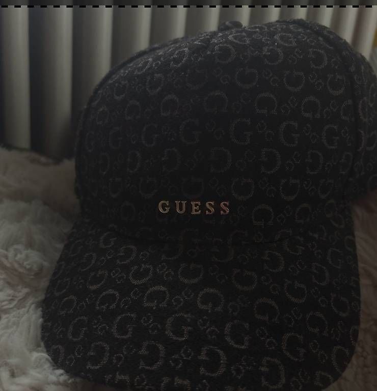 Copricapi, berretti & cappellini: Guess cap – Usato da Bidogno venduto da sch_bby9 2