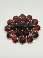 Antike Granatbrosche Gold 8ct.