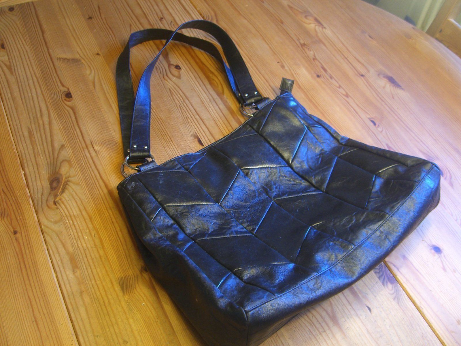 Borse da donna: wunderschöne Kunstleder-Handtasche – Usato da Winterthur venduto da Gaia 2