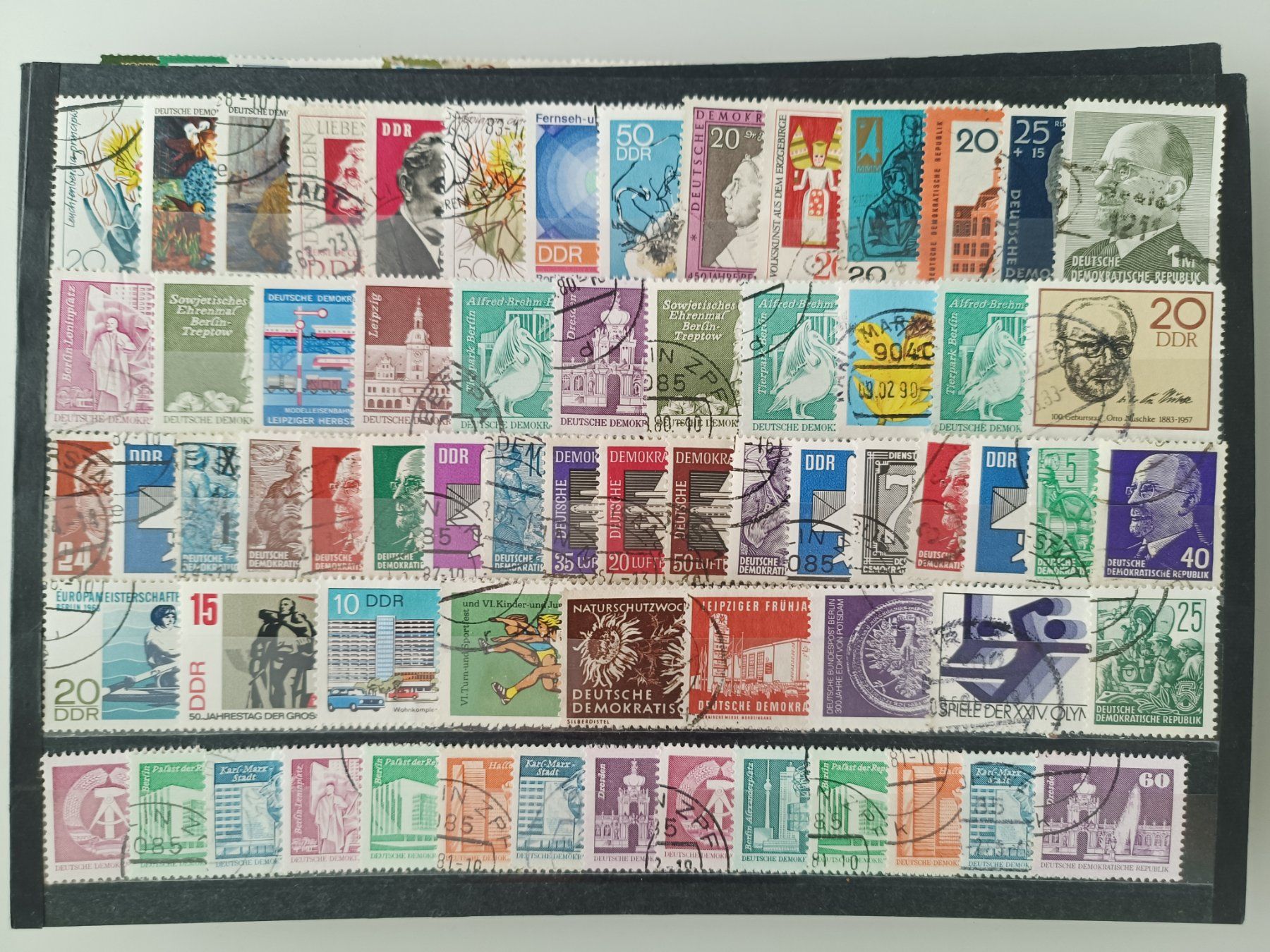 Tous les timbres: DDR Lot gestempelt – D'occasion à Dübendorf par goeggi79