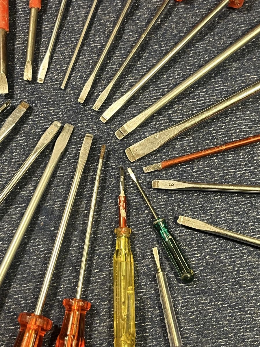 Alle Werkzeuge: Schraubendreher Set  gemischte Marken – Gebraucht aus Würenlos von jam_mv8g 9