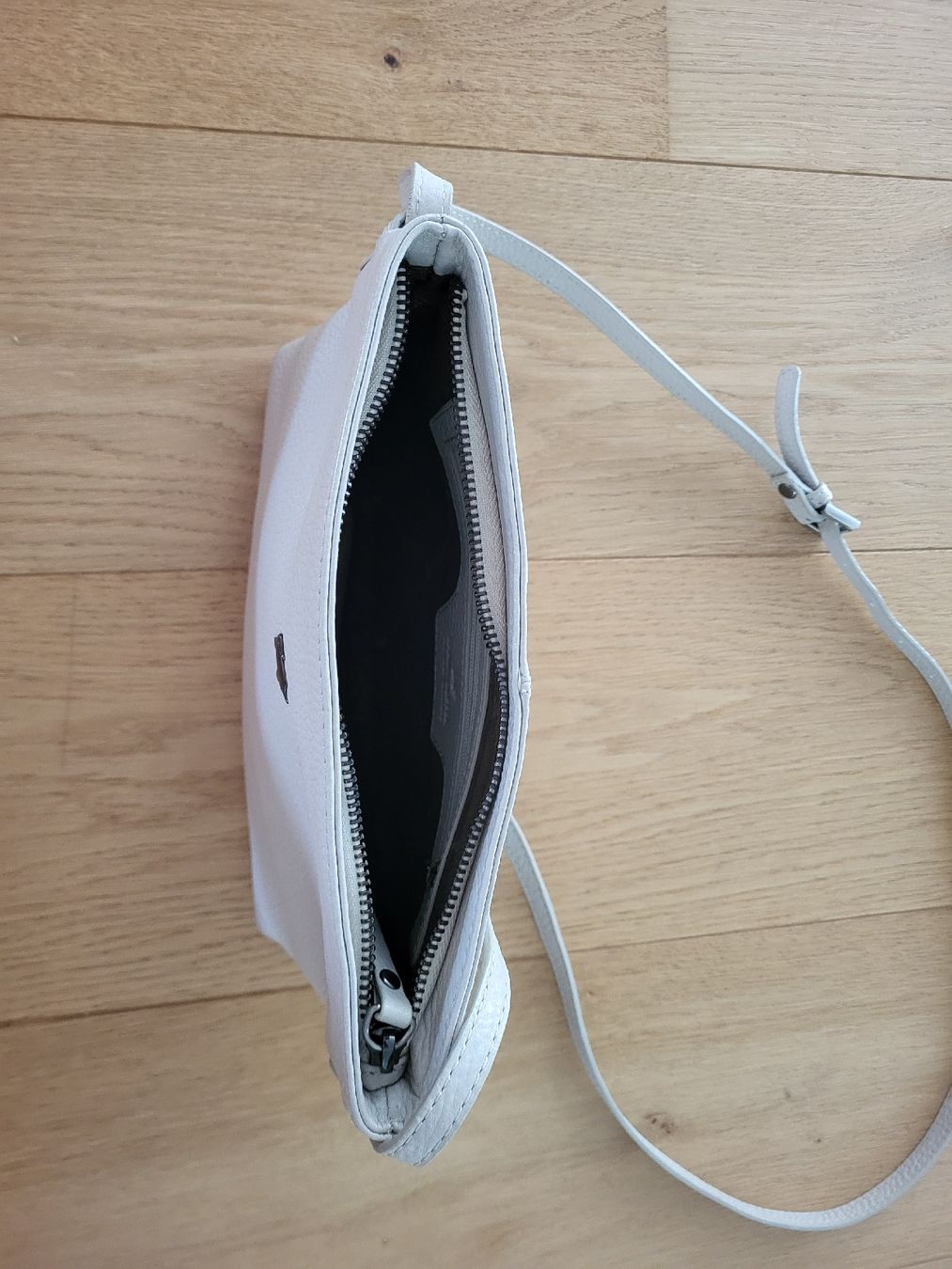 Braun Büffel Taschen für Damen: Braun Büffel Tasche – Gebraucht aus Haslen GL von cor_2hlv 3