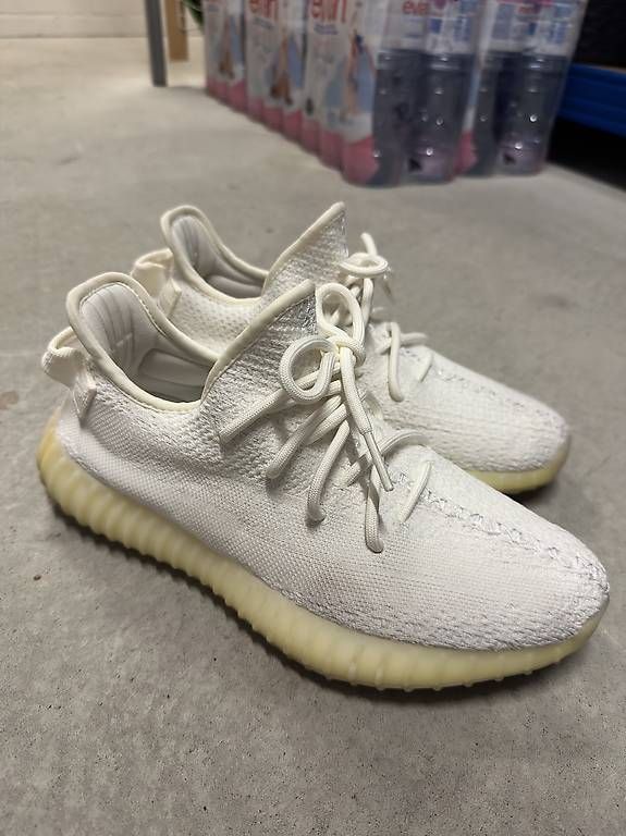 Scarpe da uomo: Adidas Yeezys Gr 41.5 – Usato da Zürich venduto da Babanos7 1