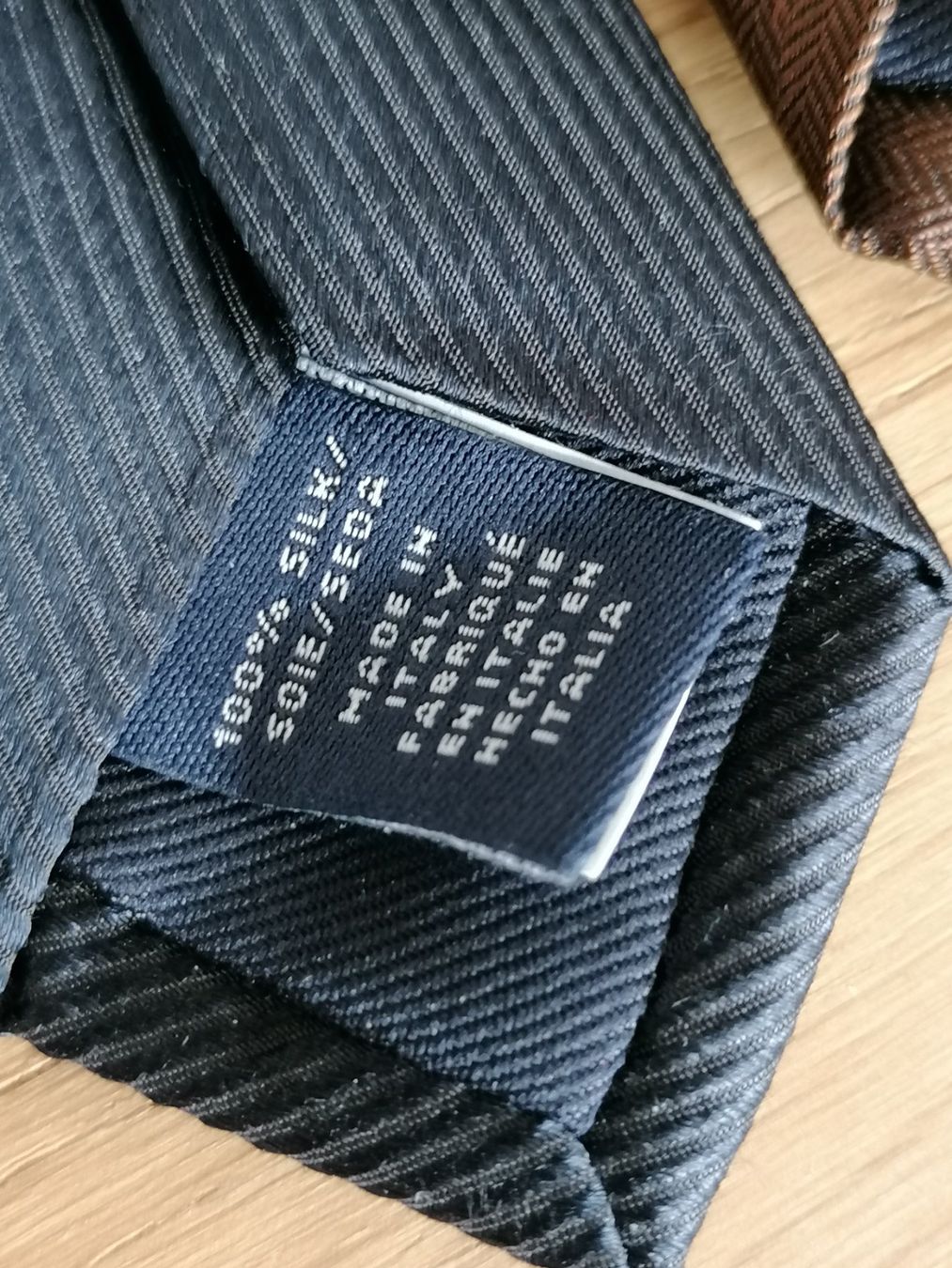 Tommy Hilfiger Krawatten: Tommy Hilfiger Krawatte 100% Seide - Nr.101 – Gebraucht aus Basel von vintagecollector 3