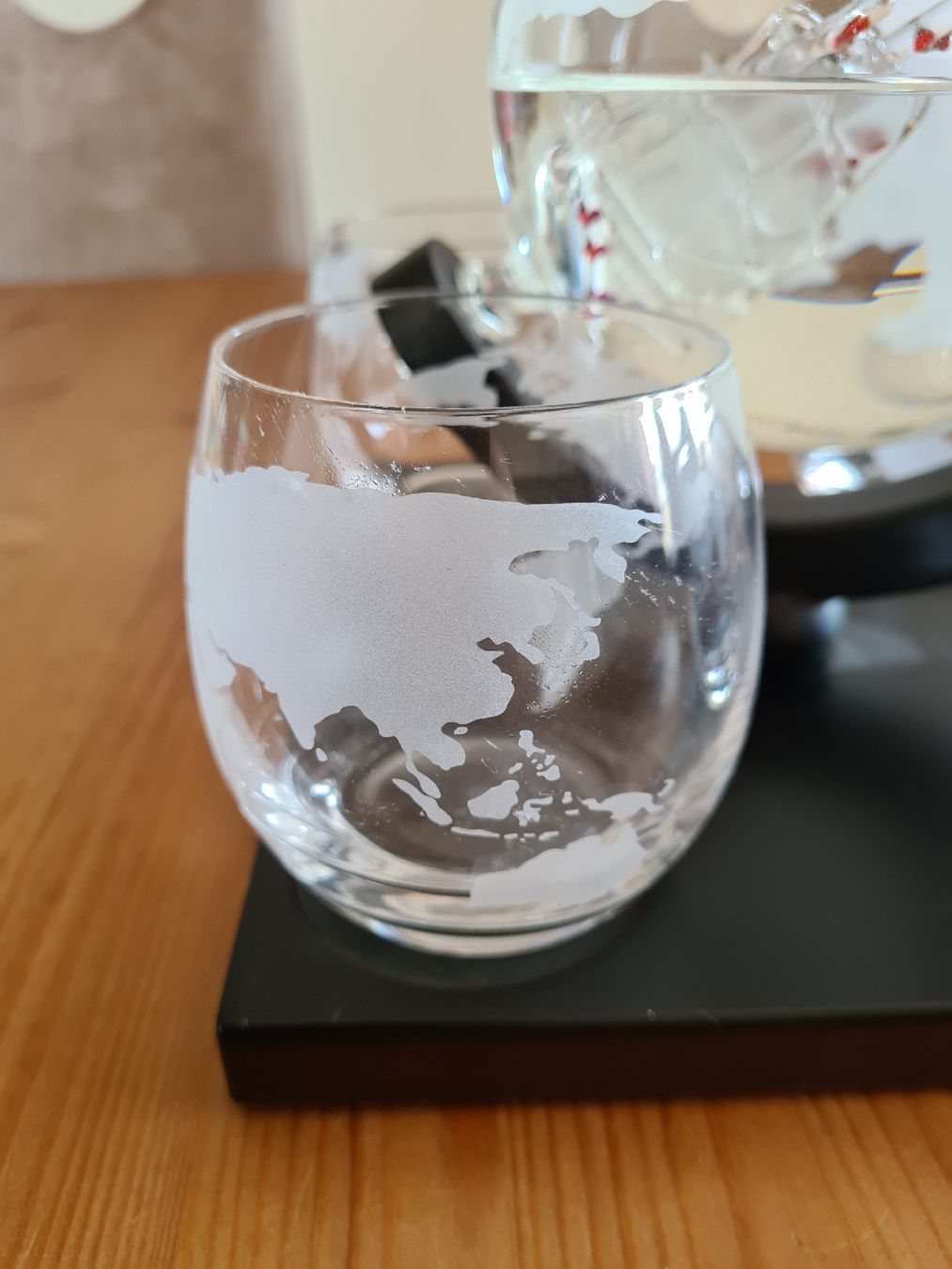 Bevande alcoliche: Hendrick's Gin Globus – Usato da Horw venduto da Mirii91 3