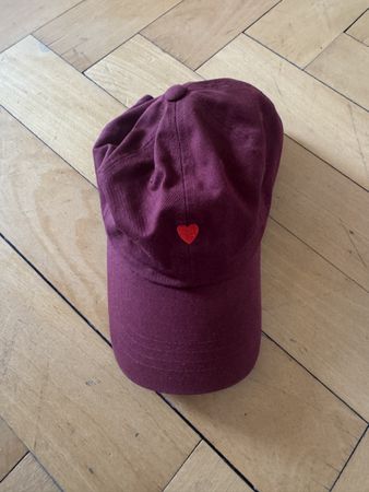 Brosbi the icon Burgundy Heart Cap