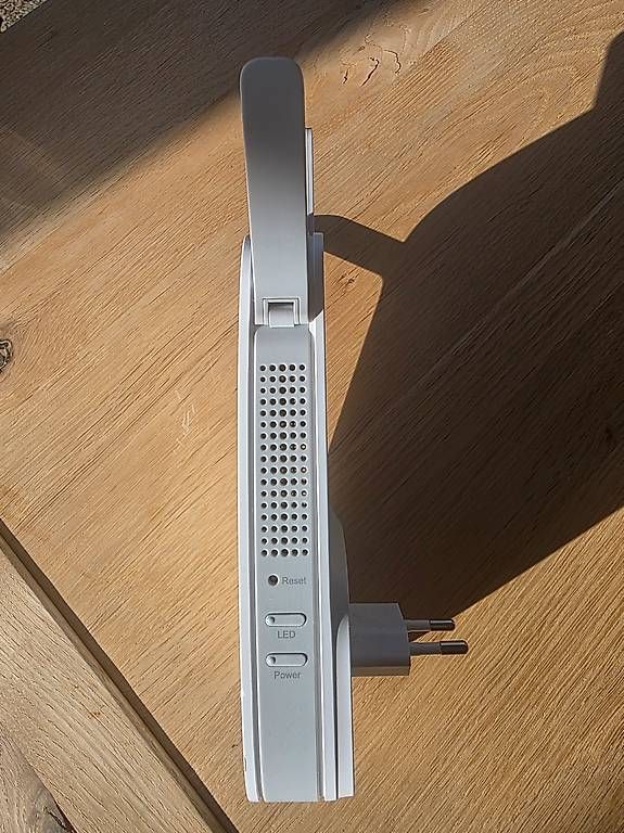 Wlan: WLan Repeater TP-Link AC1750 – Gebraucht aus Zürich von Rip2 2