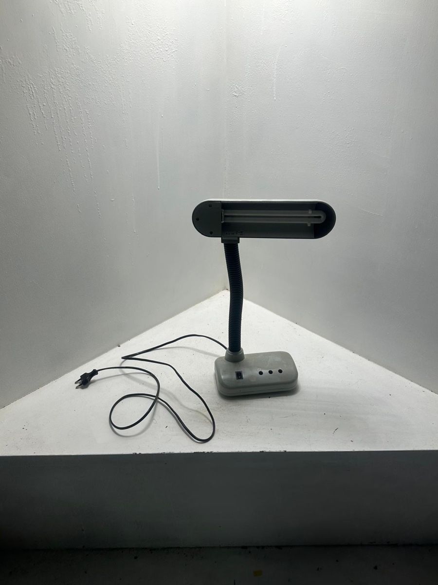 Lampade: Schreibtischlampe, flexibel verstellbar – Usato da Madiswil venduto da Bilranis1071 2