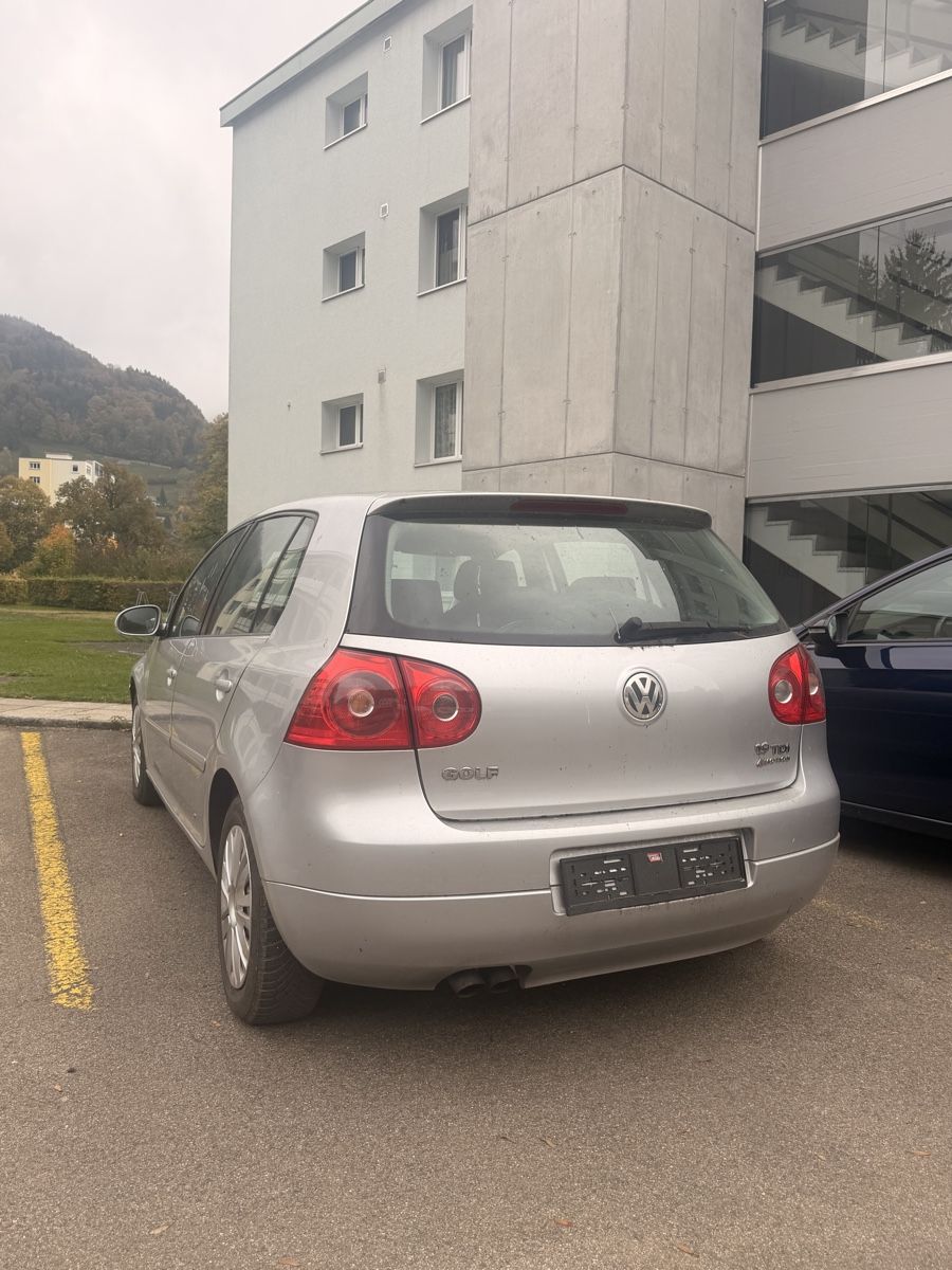 VW Autos: Vw golf 2.0TDI 4x4 – Gebraucht aus Wattwil von arl_v2ff 1