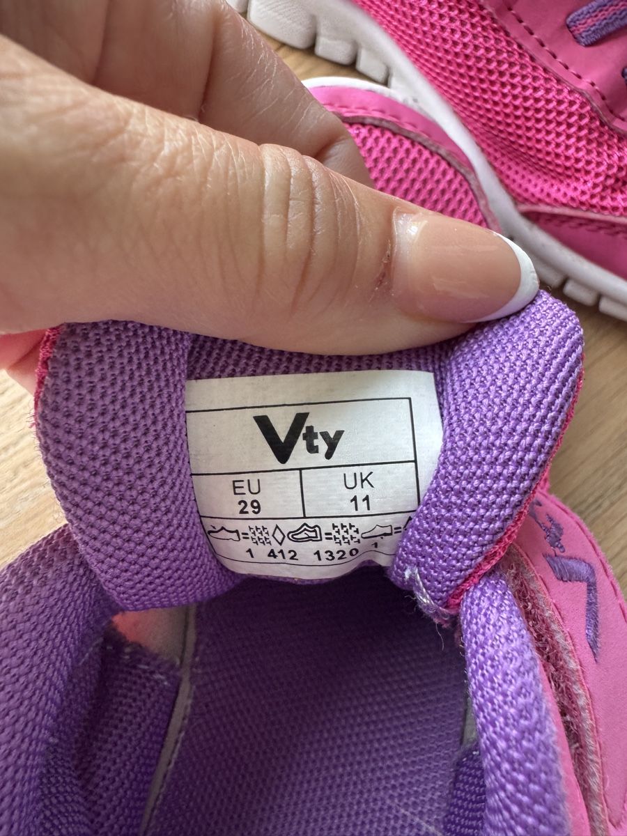 Scarpe per ragazzi: Sneakers – Usato da Ruvigliana venduto da lux_t2sb 3