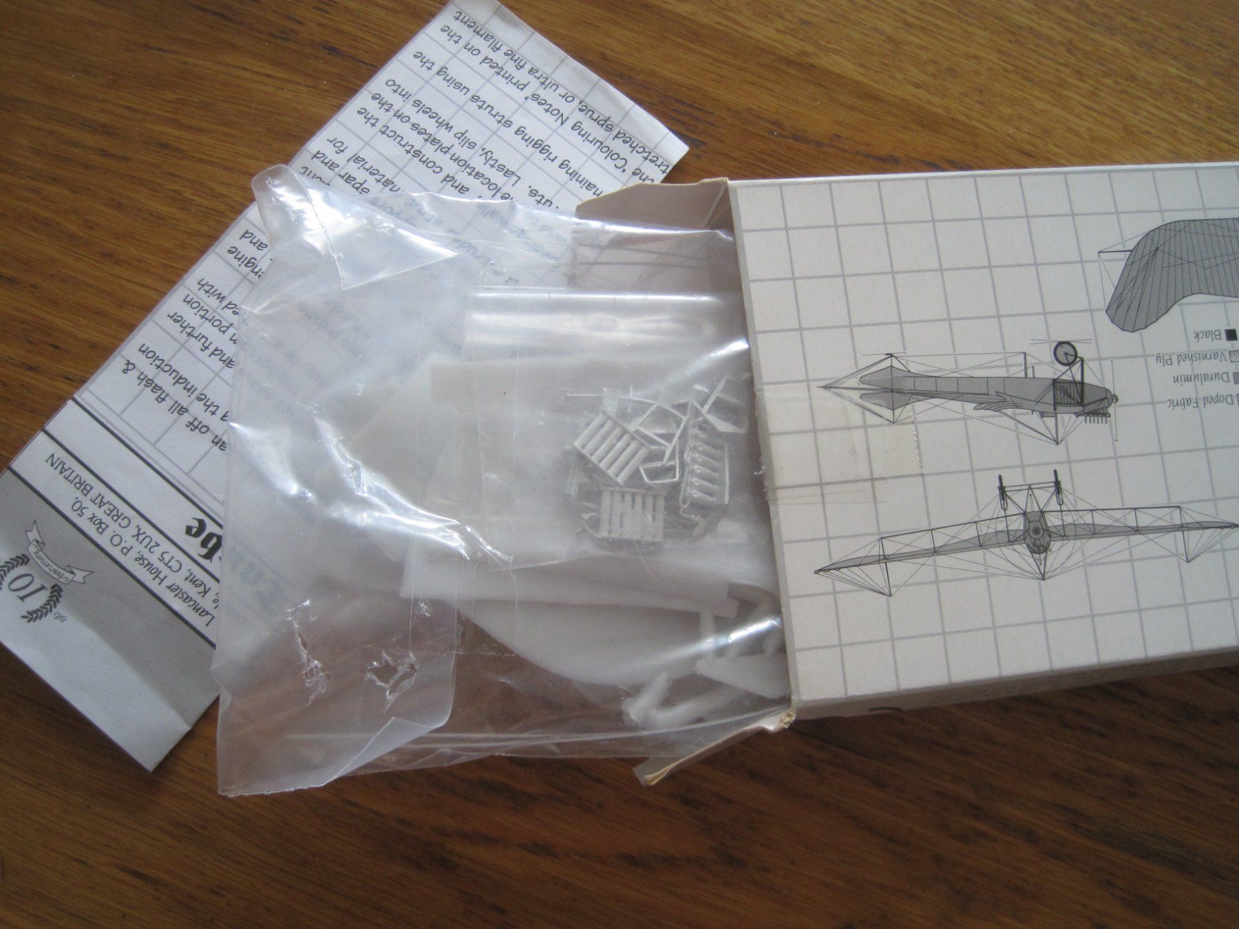 Kits de montage: Etrich TAUBE  ein Pegasus  Bausatz 1/72 – Neuf avec emballage d'origine à Gossau SG par Noryflory 1
