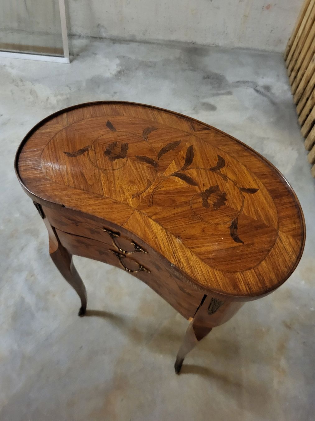 Nachttische: Table de chevet ancienne – Gebraucht aus Geneve von Mk.i 1