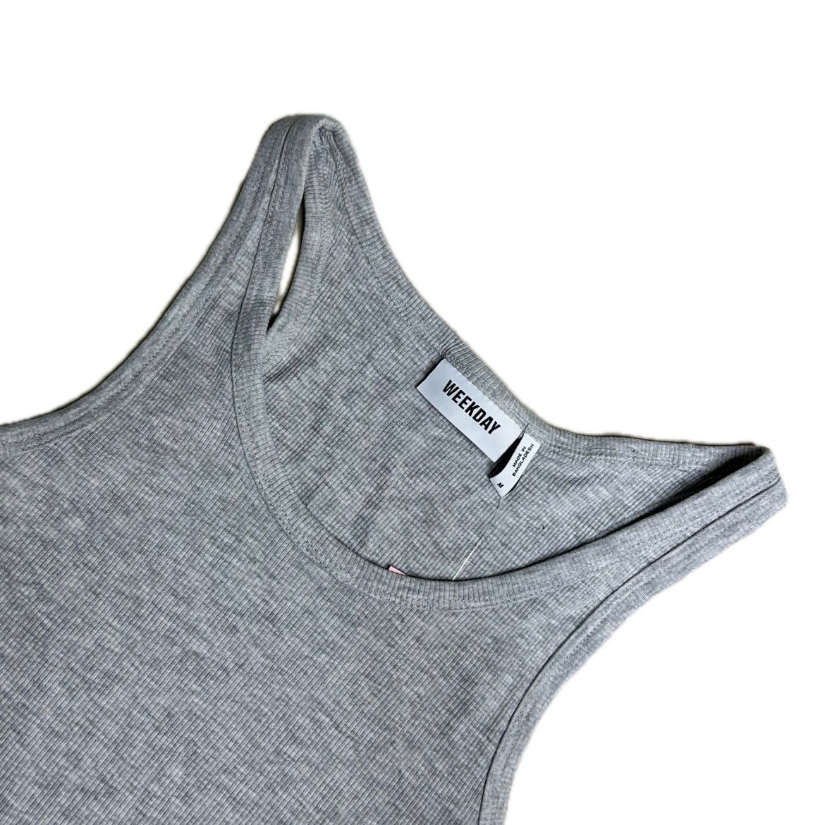 Weekday Tops: Weekday Top – D'occasion à St. Gallen par look-twice 1