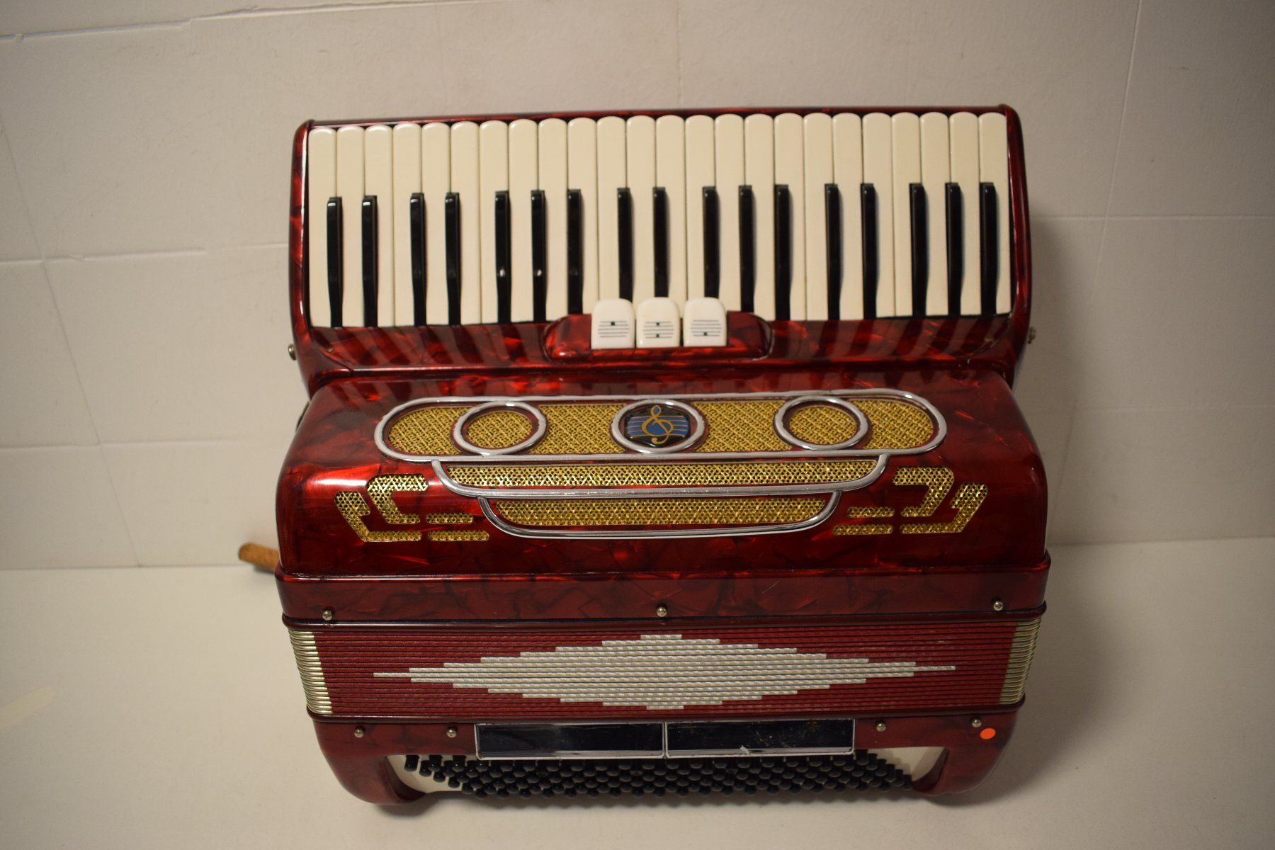 Strumenti musicali: Akkordeon chromatisch Victoria – Usato da Zürich venduto da baumusik