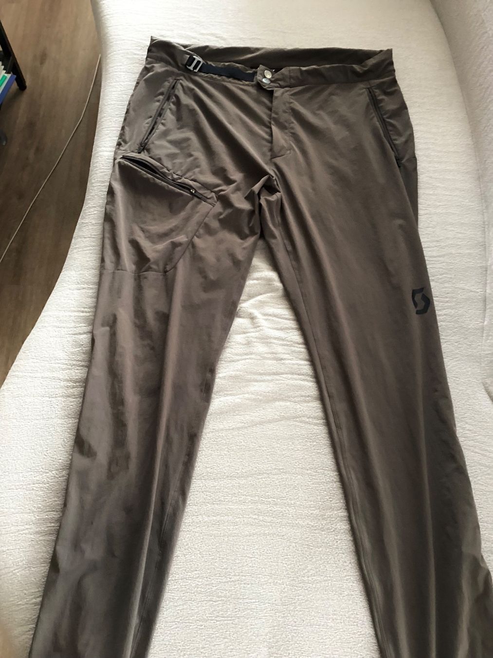 Scott Pantaloni: Scott Sports Explorair Light Pant – Usato da Rüegsauschachen venduto da Sudan66 2